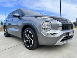 2022 Mitsubishi
Outlander PHEV Exceed
