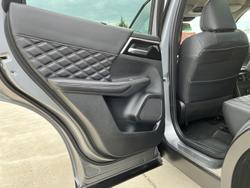 2022 Mitsubishi
Outlander PHEV Exceed