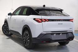 2025 Peugeot 3008 GT Premium Hybrid P64 MY25 Okenite White