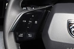 2025 Peugeot 3008 GT Premium Hybrid P64 MY25 Okenite White