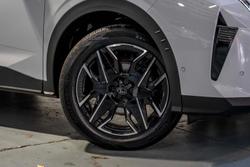 2025 Peugeot 3008 GT Premium Hybrid P64 MY25 Okenite White