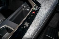 2025 Peugeot 3008 GT Premium Hybrid