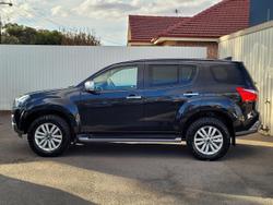 2018 Isuzu
MU-X LS-U