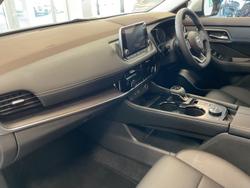 2023 Nissan
X-TRAIL ST-L