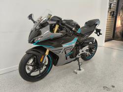 2024 CFMOTO 450 SR S grey