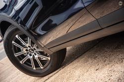 2025 Mahindra XUV700 AX7L Midnight Black