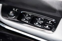 2025 Mahindra XUV700 AX7L Dazzling Silver