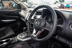 2025 Nissan
                Navara SL