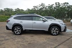 2020 Subaru
Outback AWD Touring