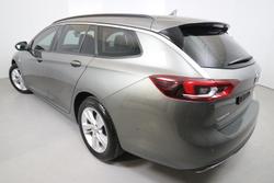 2019 Holden
Commodore LT