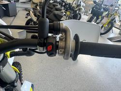 2025 HUSQVARNA FE250 WHITE
