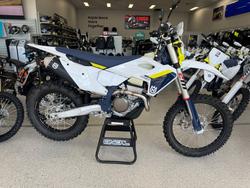 2025 HUSQVARNA FE250 WHITE