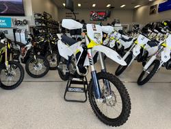 2025 HUSQVARNA FE250 WHITE