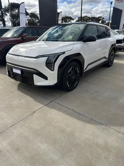 2025 Kia
                EV3 GT-Line Long Range