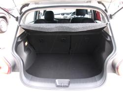 2014 Nissan
                Pulsar ST