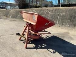 Lely 1250 Fertiliser Spreader