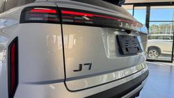 2025 Jaecoo J7 SHS Summit