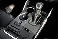 2022 Toyota
                Kluger GXL