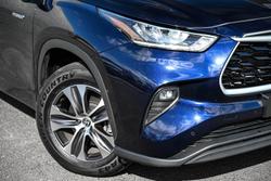 2022 Toyota
                Kluger GXL