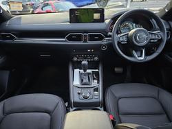 2025 Mazda
CX-5 G35 Akera