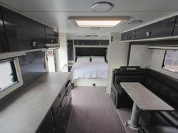 2016 Retreat Daydream 226C Slide Out