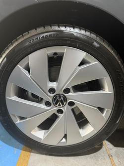 2025 Volkswagen
Golf 110TSI Life
