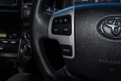 2013 Toyota Landcruiser GXL VDJ200R MY12 4X4 Constant Glacier White