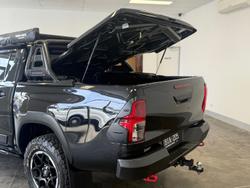 2020 Toyota
Hilux Rugged X