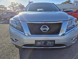 2014 Nissan
                Pathfinder Ti
