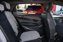 2024 Renault
                Megane E-Tech Techno EV60