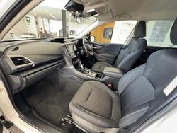 2023 Subaru
                Forester 2.5i