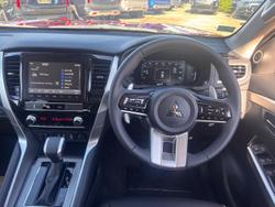 2024 Mitsubishi Pajero Sport Exceed