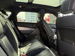 2017 Land Rover Range Rover Velar D300 R-Dynamic SE L560 MY18 AWD Santorini Black