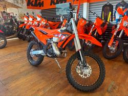 2025 Ktm 150 EXC Orange