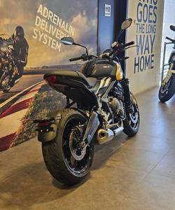 2025 Triumph Trident 660 Trident Yellow