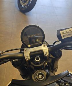 2025 Triumph Trident 660 Trident Yellow