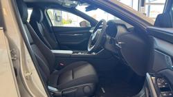 2024 Mazda
                3 G20 Evolve