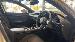 2024 Mazda
                3 G20 Evolve