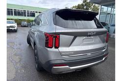 2025 Kia
Sorento HEV GT-Line