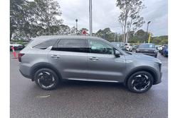 2025 Kia
Sorento HEV GT-Line