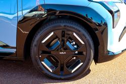 2025 Kia
                EV3 GT-Line Long Range