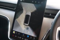 2025 Volvo
EX90 Plus Twin Motor