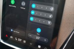 2025 Volvo
EX90 Plus Twin Motor