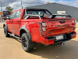 2024 Isuzu D-MAX BLADE