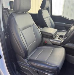 2023 Ford
                F-150 Lariat