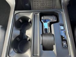 2023 Ford
                F-150 Lariat
