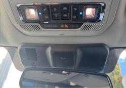 2023 Ford
                F-150 Lariat