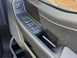 2023 Ford
                F-150 Lariat