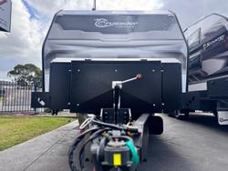 2025 Crusader My25 Excalibur Serenity Club Lounge Ensuite Couples Van