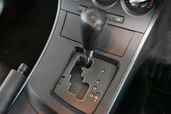 2013 Mazda
3 Neo